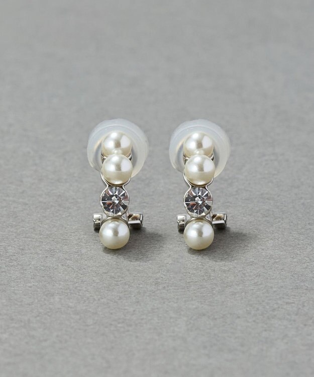 Phoebe 〈シリーズ累計販売15000点突破！〉〈痛くないシリーズ〉ノーブルパールシャインエアリーイヤリング シルバー シルバー