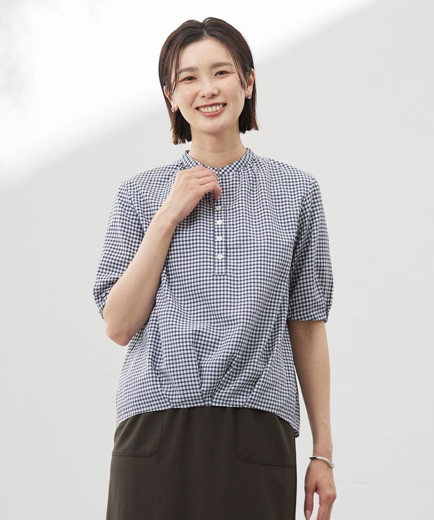 J.PRESS LADIES S 【洗える】アセVisギンガム バンドカラー ブラウス ネイビー系