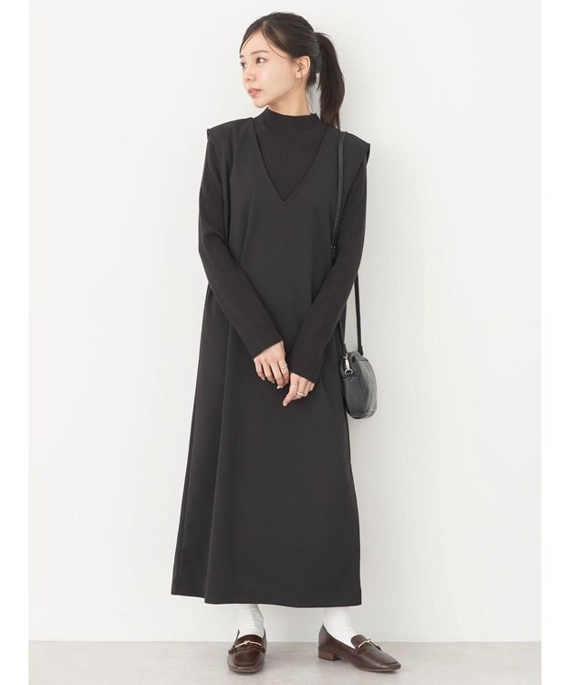 earth music&ecology ＳＥＴ２点Ｖネックジャンスカ＋ハイネックニット Black