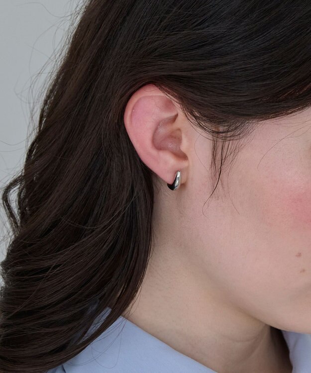 Phoebe 【金属アレルギー対応】【痛くないシリーズ】ぷっくりモードクリスタルループフィットイヤリング　シルバー シルバー