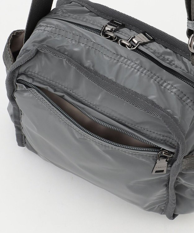 Y'SACCS 【Y’SACCS vous et】メタリックポシェット グレー