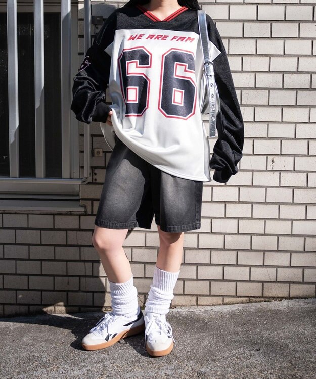 WEGO VネックナンバリングサテンBIGスウェット ブラック