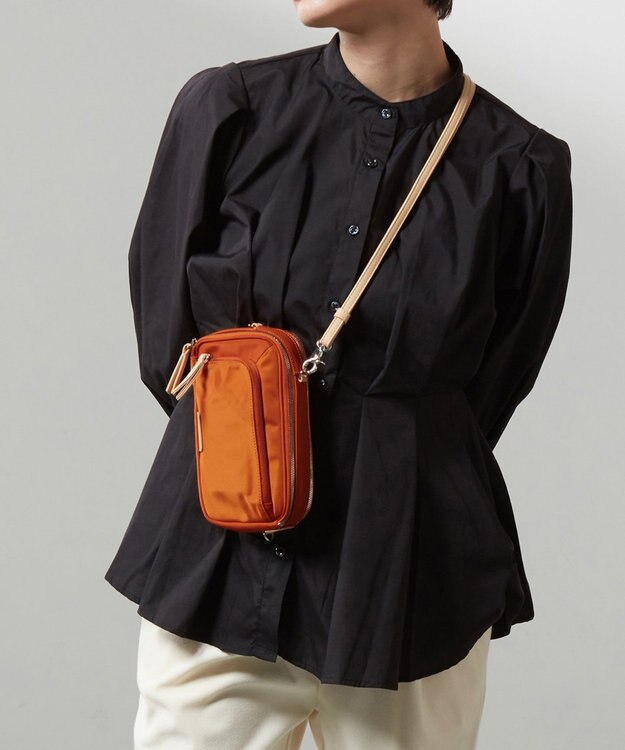 Y'SACCS 【大人のおしゃれ手帖11月号掲載】本上まなみ×Y'SACCS 　ウォレットポシェット オレンジ