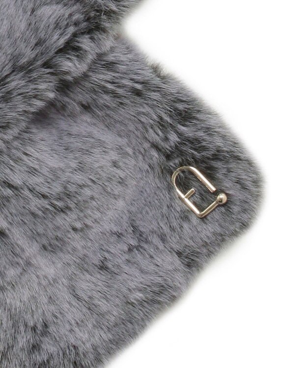 MOONBAT 【WEB限定】FURLA スノートップ チャーム付きフェイクファーマフラー ブラック