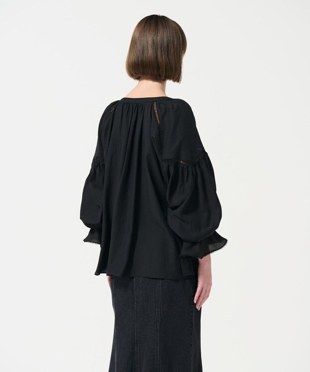 GRACE CONTINENTAL トリアセカフタントップ ブラック