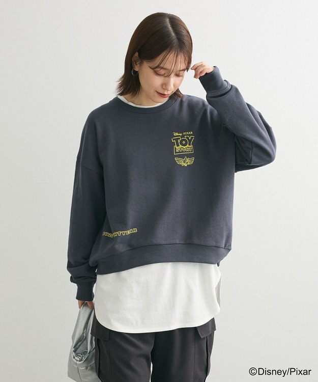 Green Parks トイストーリー／バック刺繍プルオーバー Charcoal Gray