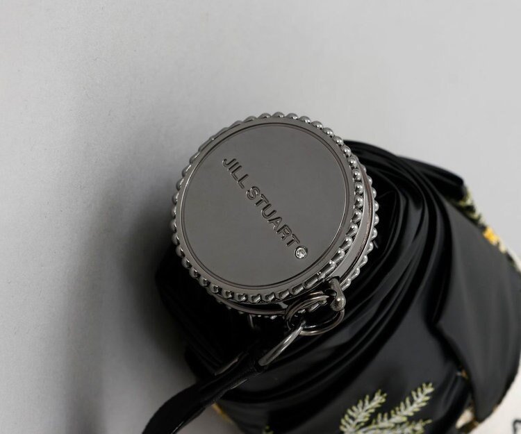 AURORA JILL STUART（ジル スチュアート）ミモザ刺しゅう晴雨兼用傘(折りたたみ傘) ブラック