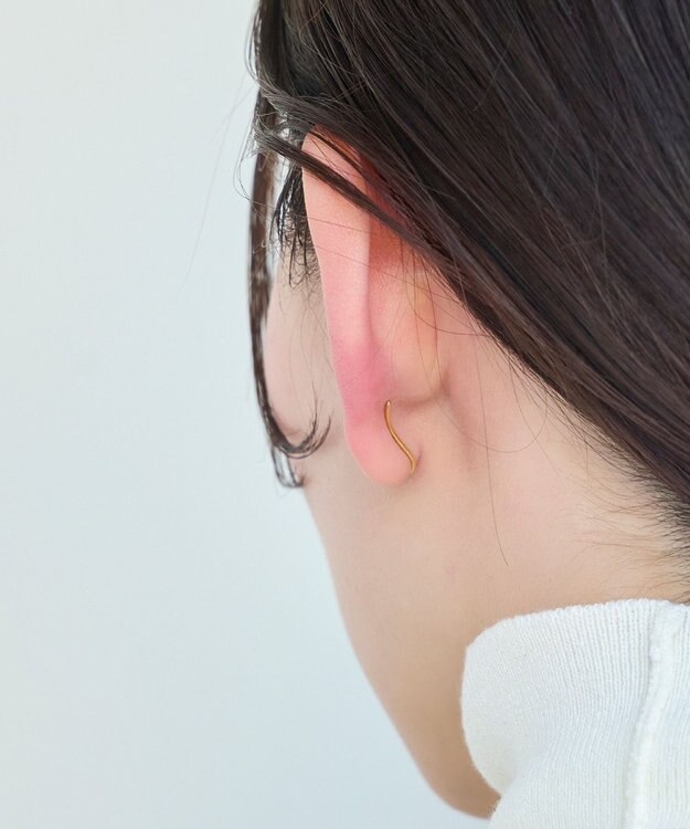 Phoebe ラッキーレターピアス&イヤリング(ラブ)/片耳 ゴールド