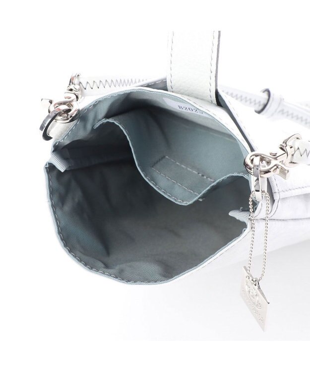 PELLE BORSA パスポートサイズショルダーバッグ Alive アライブ 4306 ホワイト