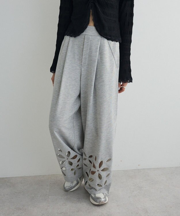 Green Parks フラワーくり抜き刺繍スウェットワイドパンツ Gray Mixture