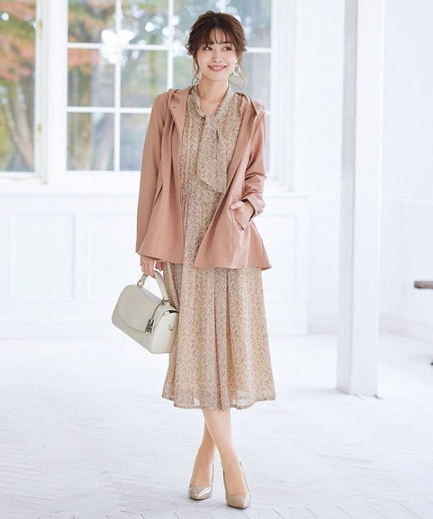 Tiaclasse 【洗える】程良い透け感のプリントボウタイワンピース アイボリー