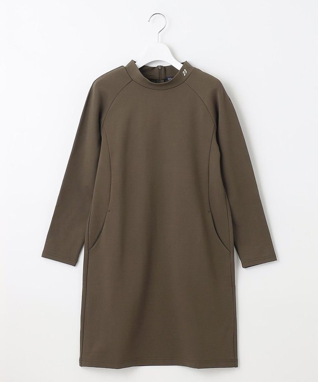 23区GOLF 一枚でスタイリングが完結！【WOMEN】【WEB限定】モックネック ワンピース 体型カバー カーキ系