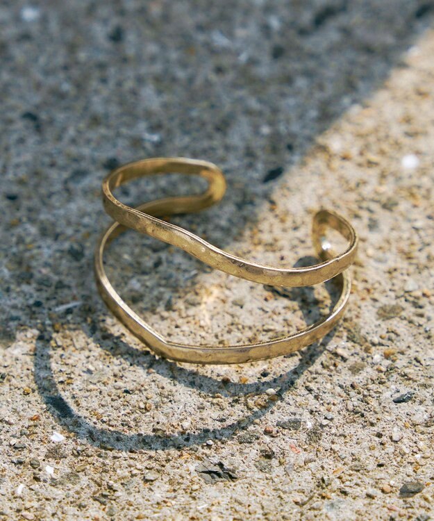 Tiaclasse アンティークバングル ゴールド