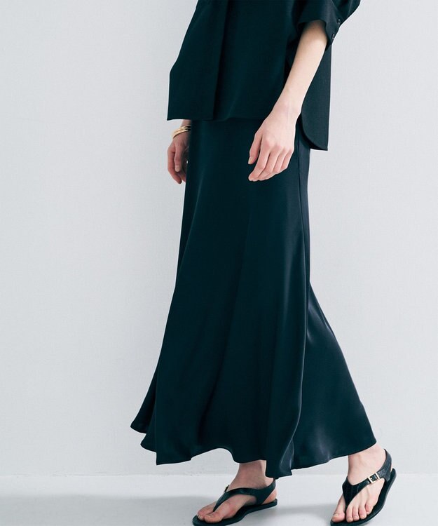 uncrave ライトダブルサテン バイアススカート ブラック