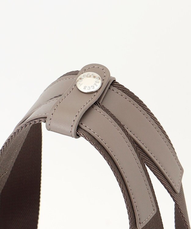 Y'SACCS ナイロン×リサイクルレザー　コンビマルチトート グレージュ