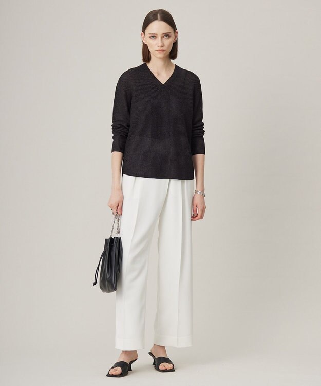 ICB 【洗える】 ペーパーブレンドシャインニット Vネックプルオーバー チャコール系