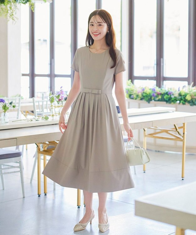 Tiaclasse 【洗える】半袖リボンギャザーフレアワンピース グレージュ