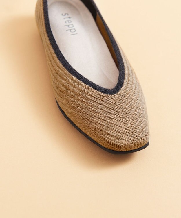 steppi ウール混 スクエア パンプス ベージュ