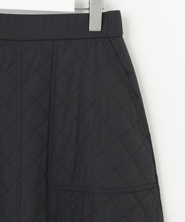 UNFILO キルティング  スカート ブラック系