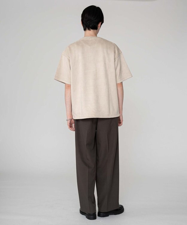 WEGO 【ユニセックス着用ITEM/MLサイズ展開】フェイクスウェードエンボスロゴT（SS） ホワイトアイボリー