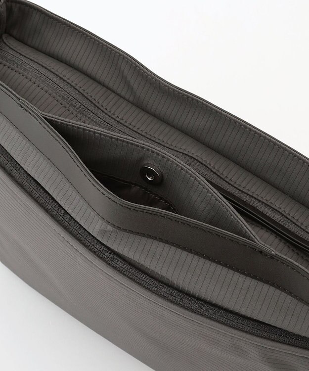 Y'SACCS コーデュロイライクナイロンショルダー グレー