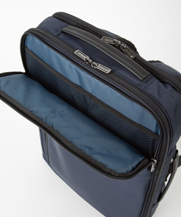 ACE BAGS & LUGGAGE World Traveler サビオ ビジネスリュック B4サイズ 15.6インチPC収納 ２気室 65342 ワールドトラベラー ネイビー