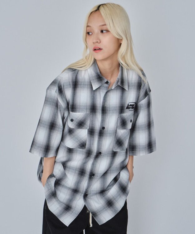 WEGO 【ユニセックス着用ITEM】グラフィックオンブレチェックシャツ（SS） ホワイトチェック1