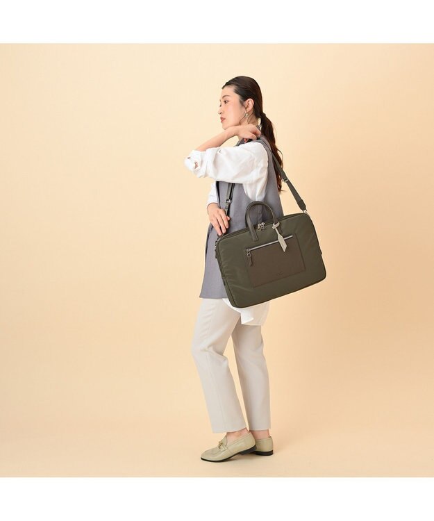 ACE BAGS & LUGGAGE W&.Day Night ノルド ラップトップキャリー 15.6インチPC収納 15082 ダブルアンドデイナイト オリーブグレー