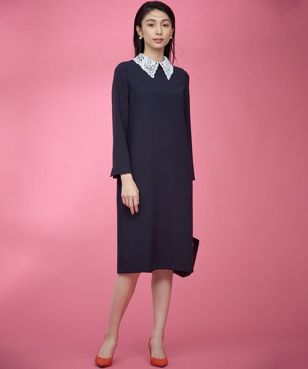 組曲 L 【KUMIKYOKU NAVY】コンフォータブルドレープ レース襟ワンピース ネイビー系