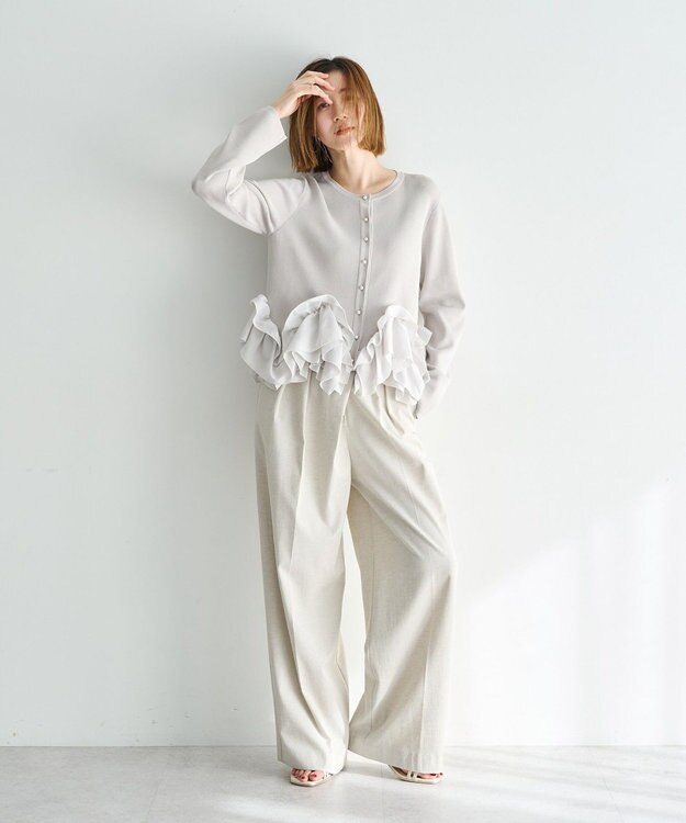 YECCA VECCA パール釦ラッフルカーディガン Gray Beige