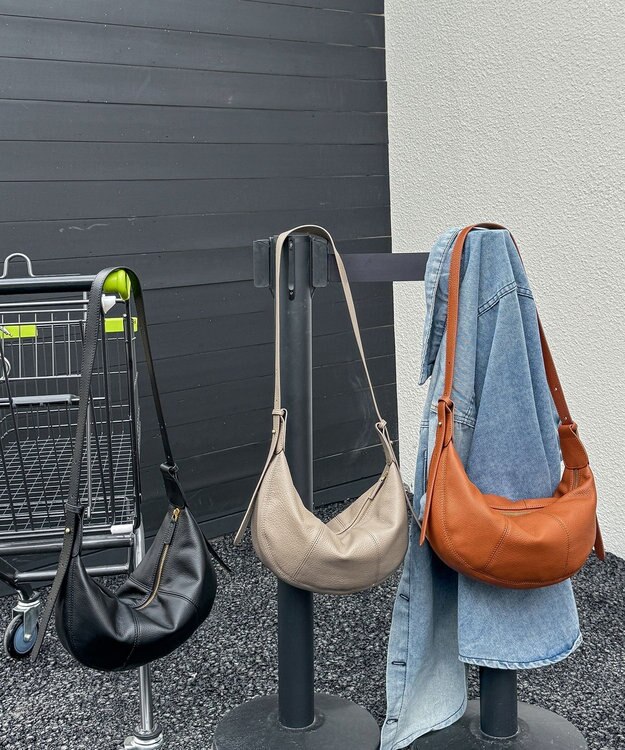 style code 【Lyrss/リルス】牛革　クロスボディバッグ ブラック