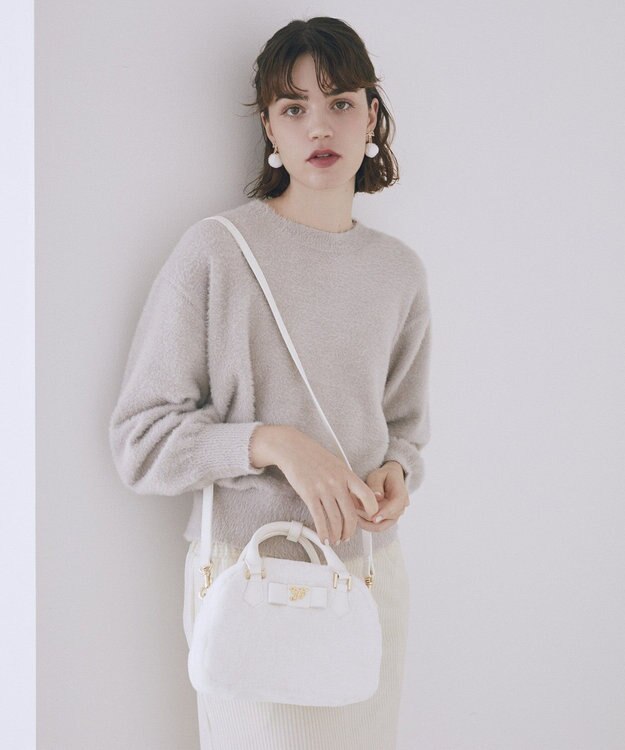 Maison de FLEUR 【限定カラーあり】フェイクファーラウンドバッグ White