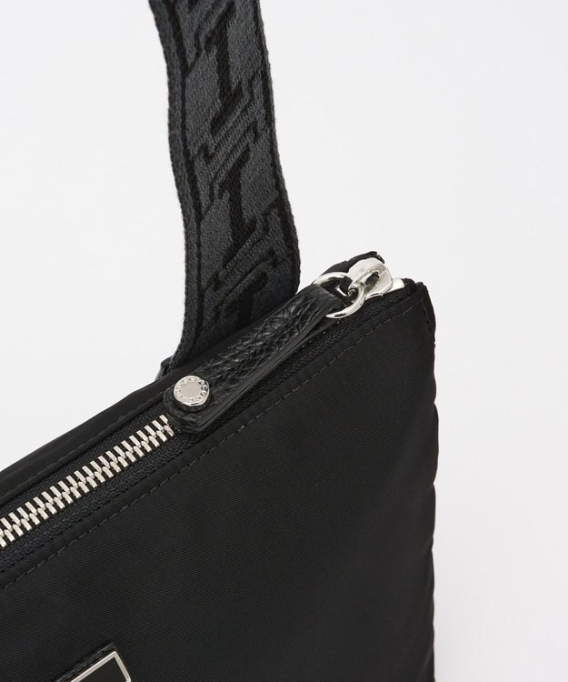 IACUCCI アーゴ SD NYLON/CERVO ブラック