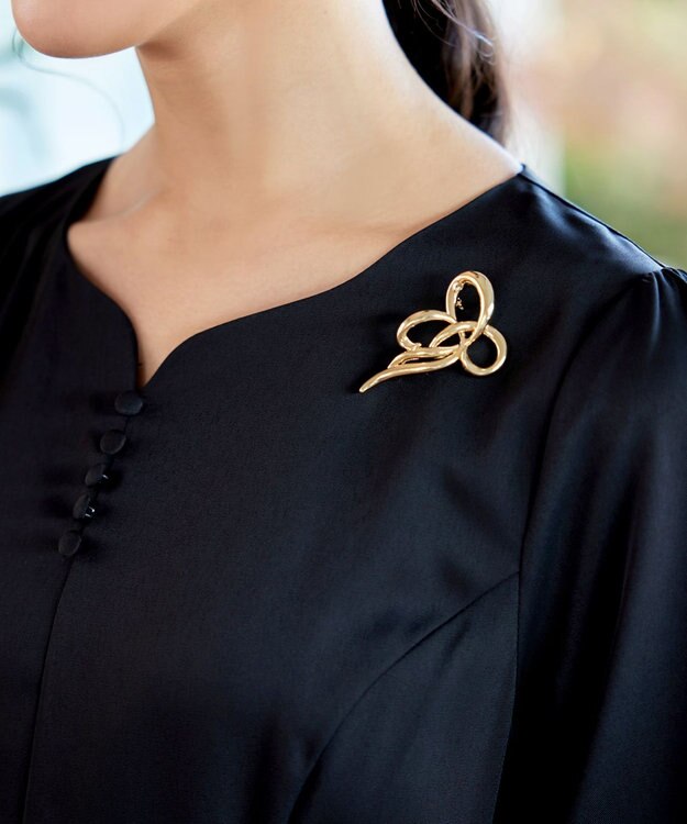 Tiaclasse ツイストブローチ ゴールド