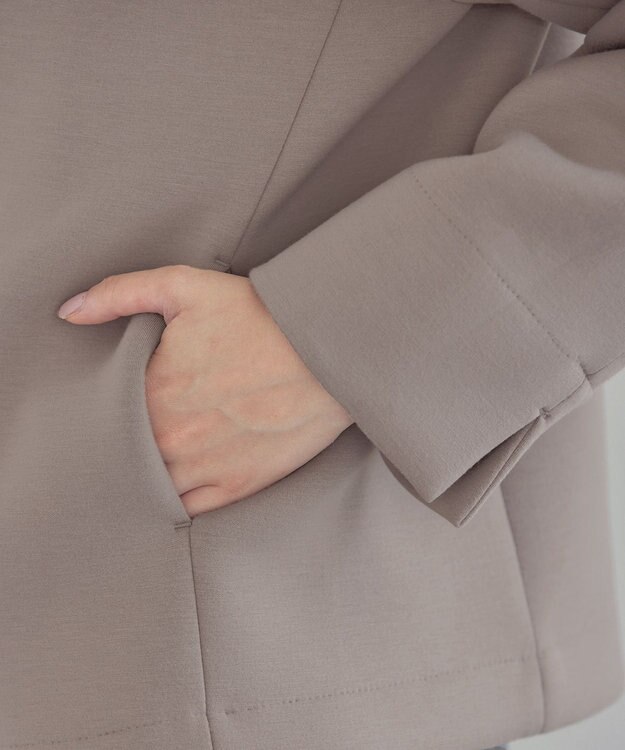 Tiaclasse ダイバー素材ノーカラージャケット グレージュ