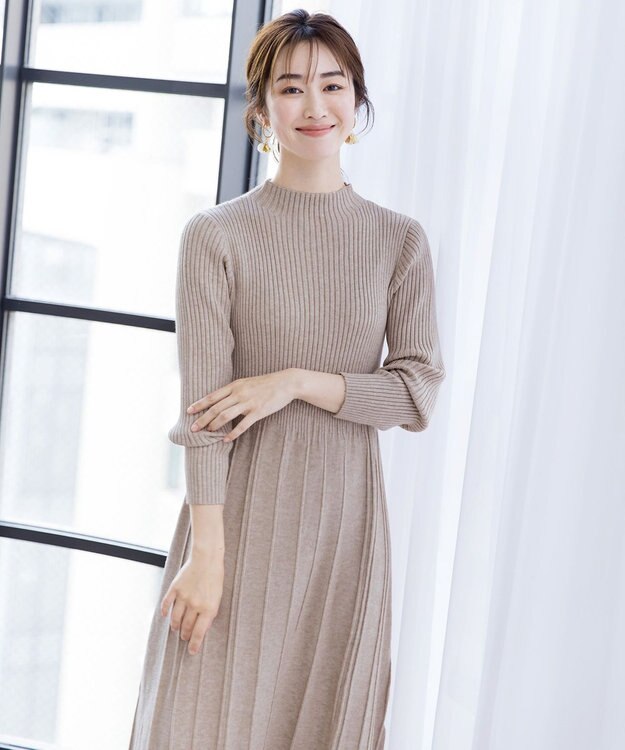 Tiaclasse 【洗える】1着でオシャレ感が出せるニットプリーツワンピース グレージュ