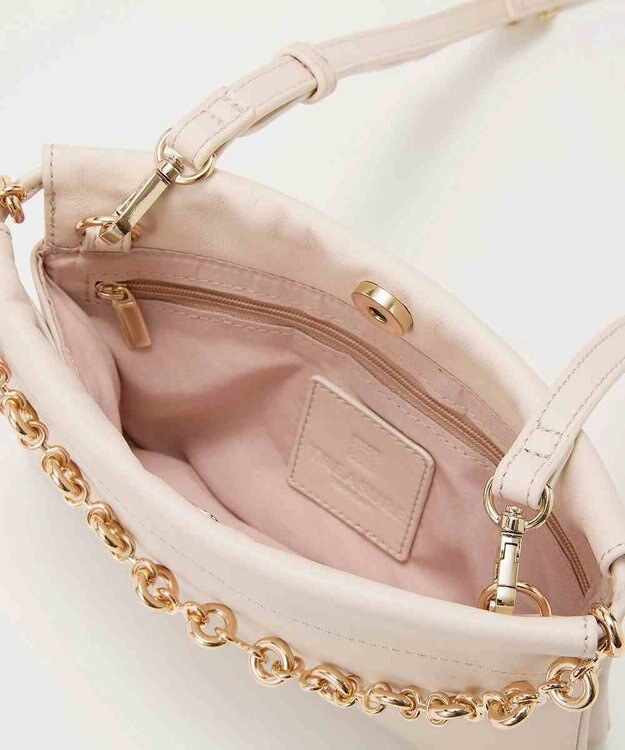 TOPKAPI 【TREASURE TOPKAPI】スムース レザー チェーン付き スワローマチ ミニ ショルダー バッグ ライトベージュ