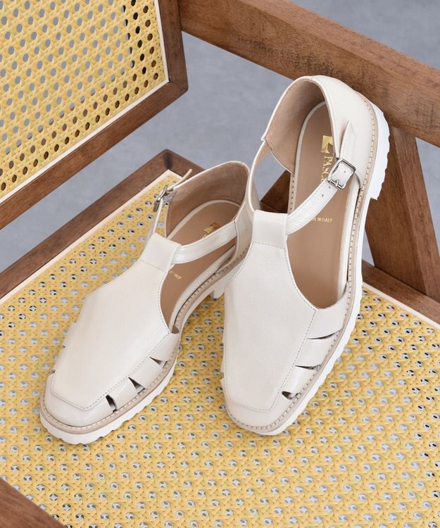 INTER-CHAUSSURES 【PASCUCCI】ソフトスクエアトウグルカシューズ ベージュエナメル