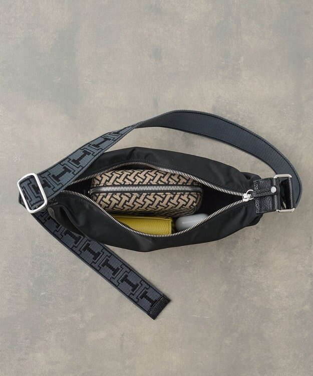 IACUCCI アーゴ S NYLON/CERVO ブラック