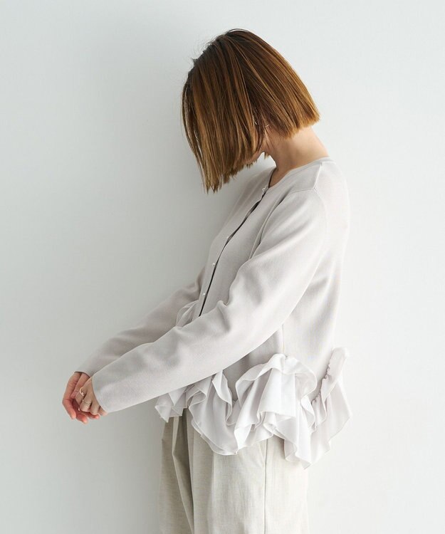 YECCA VECCA パール釦ラッフルカーディガン Gray Beige