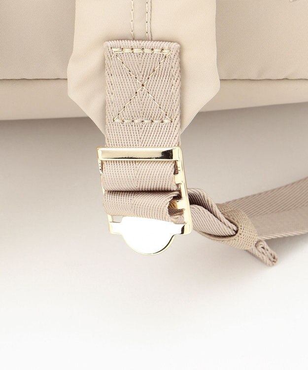 TOCCA 【A4サイズ収納可・WEB＆一部店舗限定】CAROVANA BACKPACK 10ポケットバックパック ベージュ系