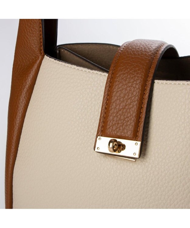 UNBILLION カシュカシュ cachecache / ベルト金具ポイントワンショルダー アイボリーミックス