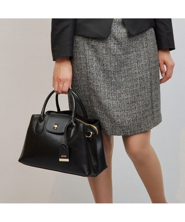 UNBILLION perche ゴートユーティリティヒネリかぶせトートS ブラック