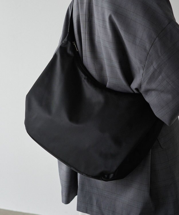 russet ラウンドビッグショルダーバッグ(CE-1292) Black2（シルバー金具）