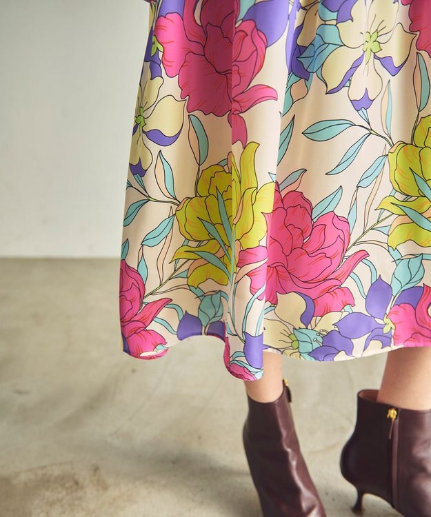 GRACE CONTINENTAL フラワープリントテーラーワンピース ピンク