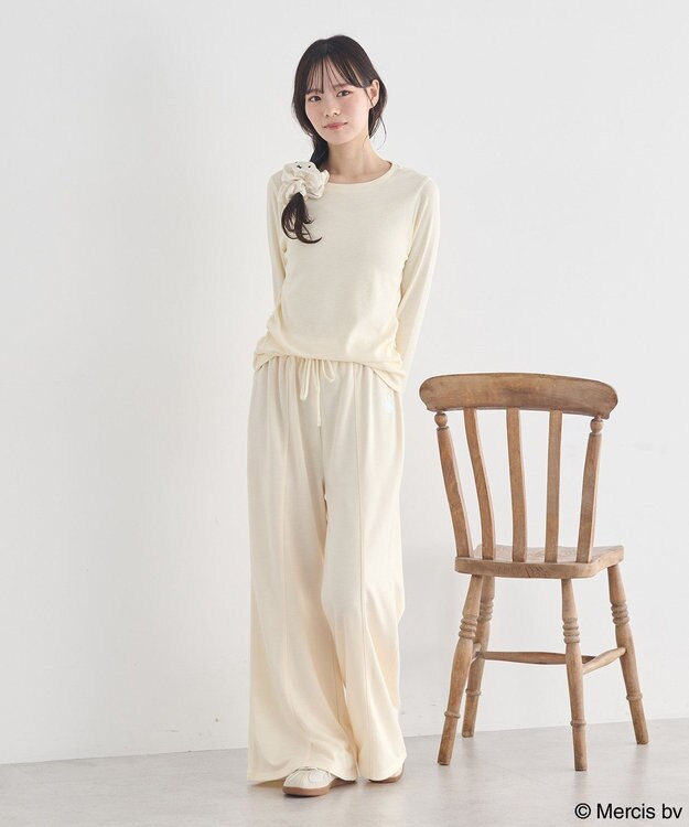 earth music&ecology 【予約】miffy/earth 刺繍スウェットパンツ クリーム