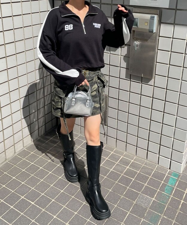 WEGO 刺繍ハーフジップショートスウェット ブラック