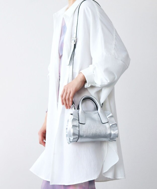 INTER-CHAUSSURES 【RIPANI】メタリックレザーフリルデザインミニバッグ シルバー