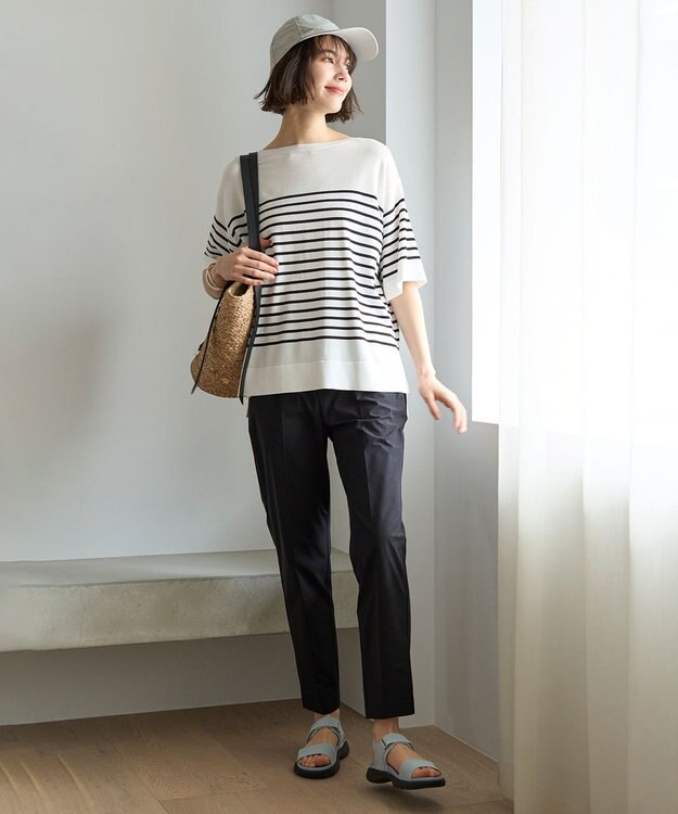 UNFILO FINE MOVE テーパードパンツ ブラック