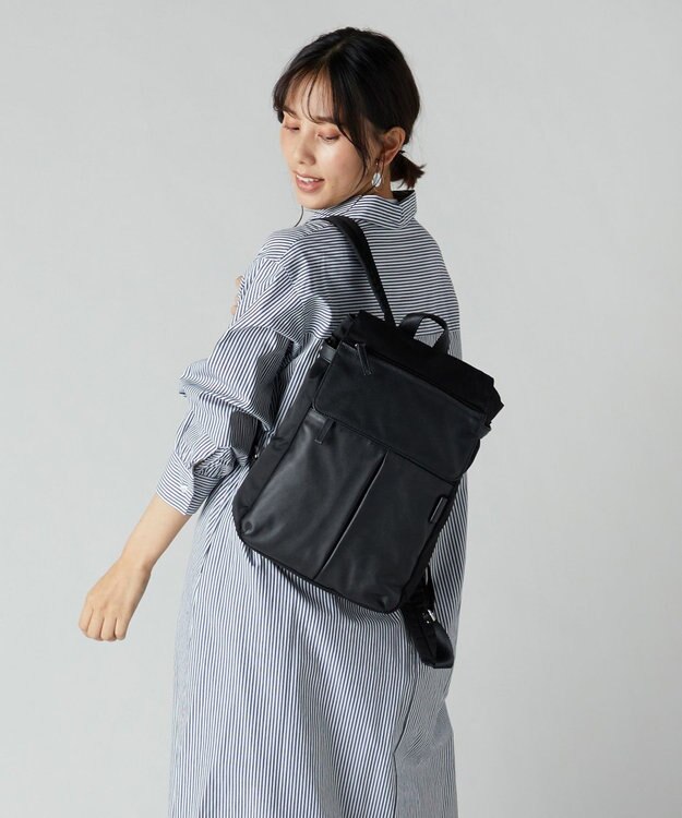 Y'SACCS ナイロン×牛革コンビシリーズ リュックサック ブラック